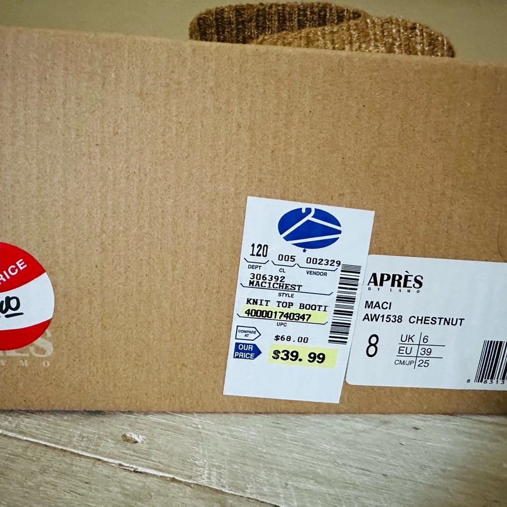 Chestnut lined boots.